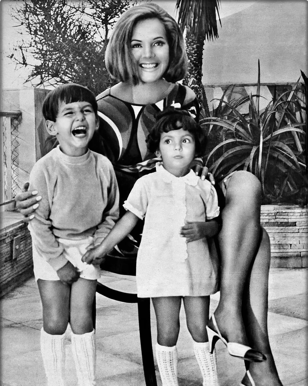 👑✨ Terezinha Morango – 1966
Um registro inesquecível da diva amazonense Terez