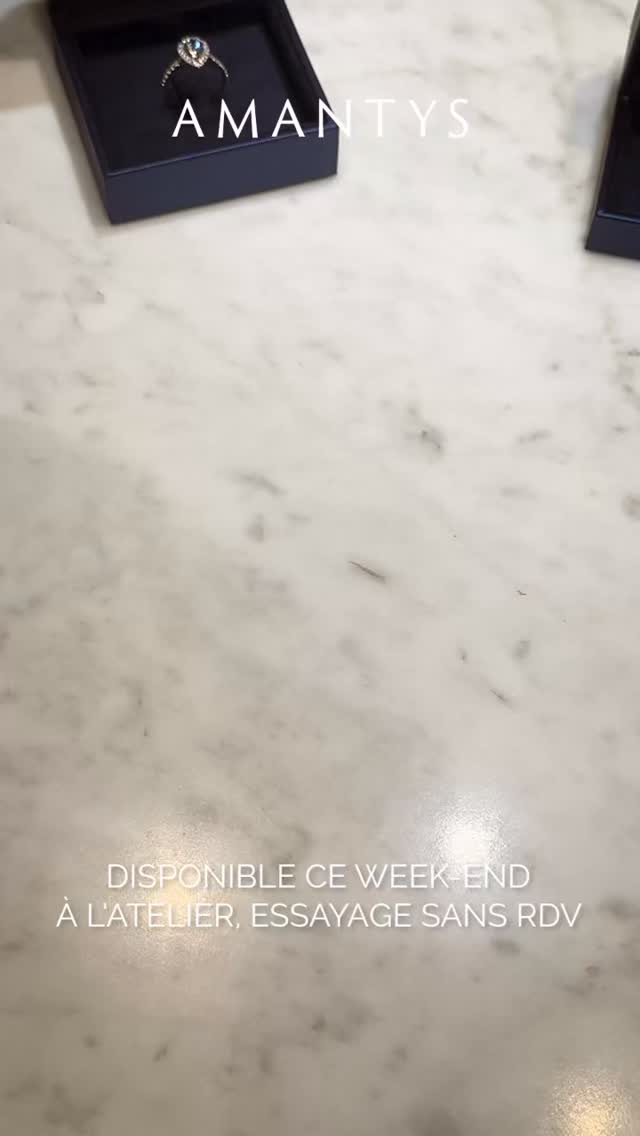 Ce week-end à l’atelier, sans rendez-vous.
Venez essayer nos modèles emblématiques, comparer les formes, les volumes, les reflets.
C’est peut-être là que votre bague vous attend.
—
This weekend at the showroom, no appointment needed.
Try on our signature designs, explore shapes, sizes, and sparkles.
Your ring might be waiting for you.
• Paris | 5 rue de l’Échelle 75001
• Bordeaux | 4-6 Cours de l’Intendance 33000
#amantysparis #amantysbordeaux #engagementrings