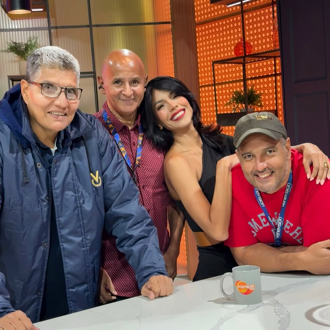 Ojos chinitos = felicidad
Qué alegría que estén de vuelta amigos 💙
El gran Ta