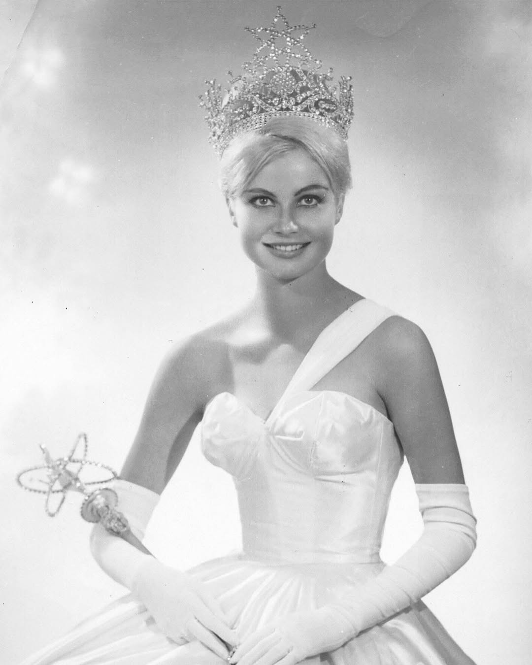Feliz Cumpleaños a Miss Universo 1961! 👑
Marlene Katharina Hedwig Schmidt naci