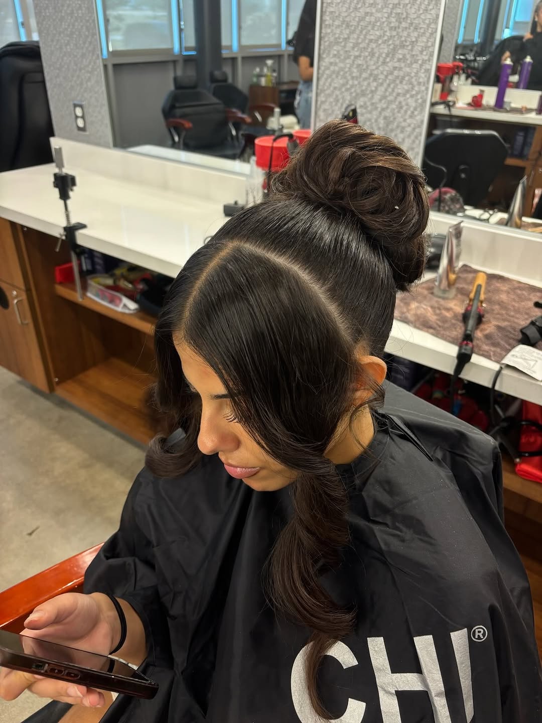 beautiful updo 😍😍 teaaa!! done by our talented stylist @_the0nly.casia 🥰 lovi