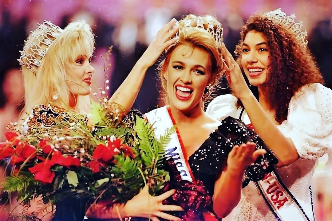 Miss✨USA
#PageantThrowback
Shannon LaRhea Marketic from Malibu, California wa