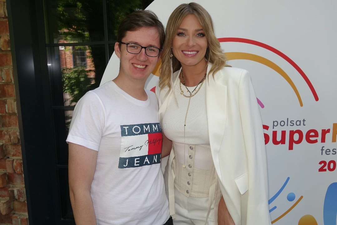 MARCELINA ZAWADZKA💗
@marcelina_zawadzka
Za każdym razem uśmiechnięta i życzli