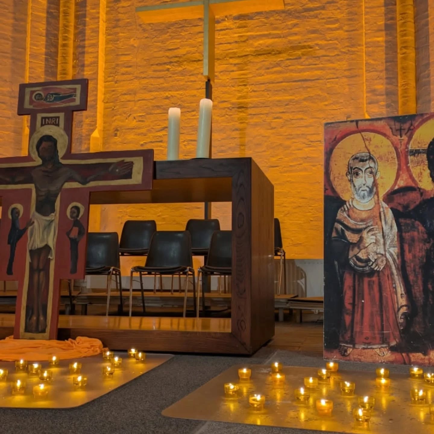 Mittagsgebet in der Hauptkirche St. Petri am Rathausmarkt. Schön war's!@taize @taizehamburg @ha....