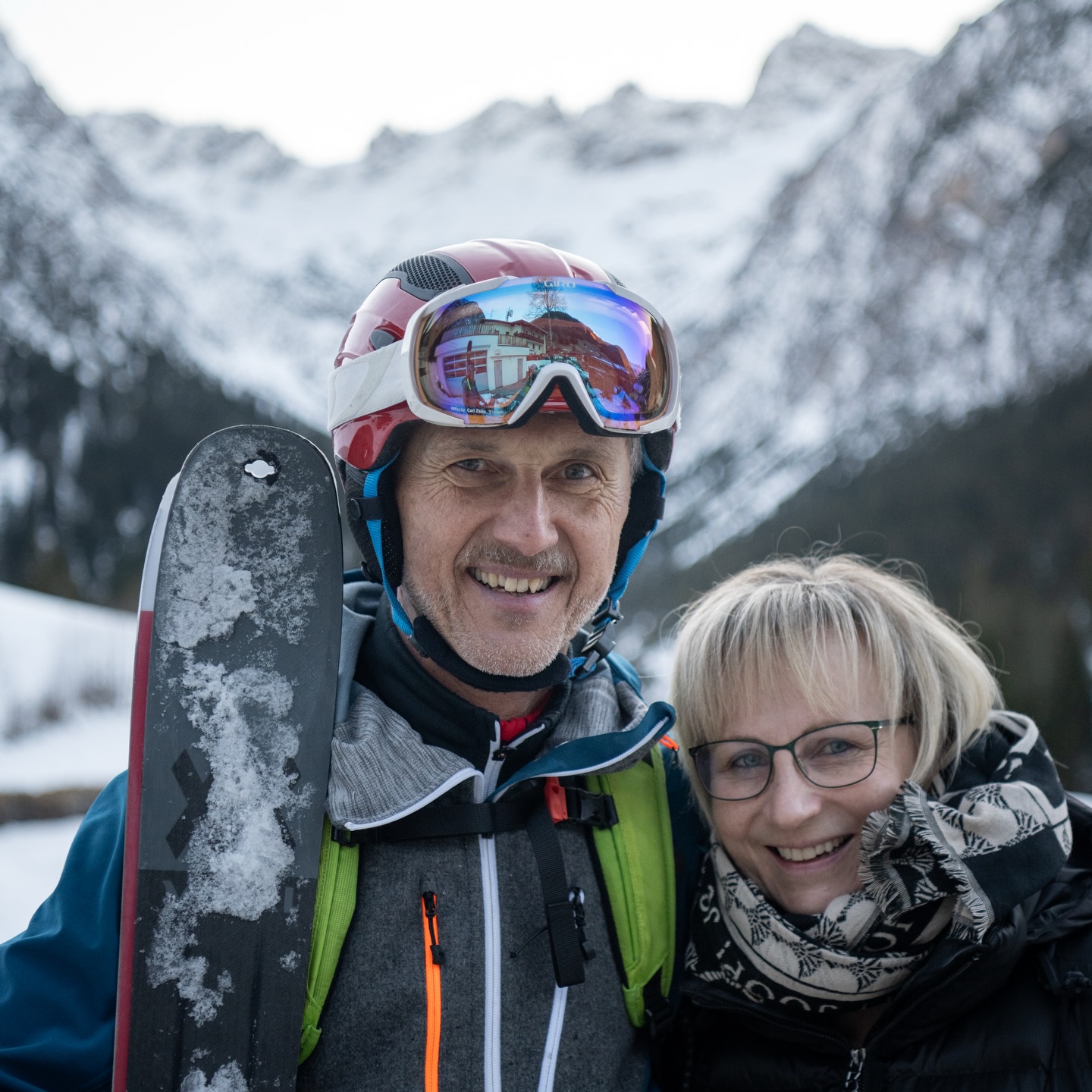 Ralph loves skitouring ⛷️🏔️
.
he grew up with animals 🐴🐺
.
and getting a year older 💫🥳
.
gave reason to his friends and family 🔥♥️
.
to surprise him with a voucher for a day full of mountain and husky experience.
.
including photo & video shooting
📸🎥 @tri_hannes
.
What about you and your next anniversary ?
.
Experience your instincts 🐺
color 🌈 your mind.
.
🔗 mountainhusky.com
.
🐺🏔️ @basecamp_gramais @hubslindner
#bergschulelechtal #huskymountaineering
.
powered by
🔥 @cloudy.hinterstein
🔥 @hagan_ski
🔥 @zaniergloves
🔥 @pokusa_for_health_de
🔥 @sledwork.de
🔥 @benglerwald_berg_chaletdorf
🔥 @hotellaerchenhoflermoos
.
#pureskimountaineering
#mymountainpassion
#mountainhusky