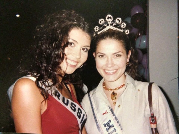 У меня ЮБИЛЕЙ !
Ровно 20 лет назад в этот день я улетела на Мисс Вселенную , пр